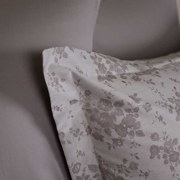 Постельное белье «Silver Palette Grass». Ткань сатин. Состав 40% хлопок, 60% TENCEL (тенсель)®. Производство ТМ «German Grass» («Герман Грасс»), Австрия